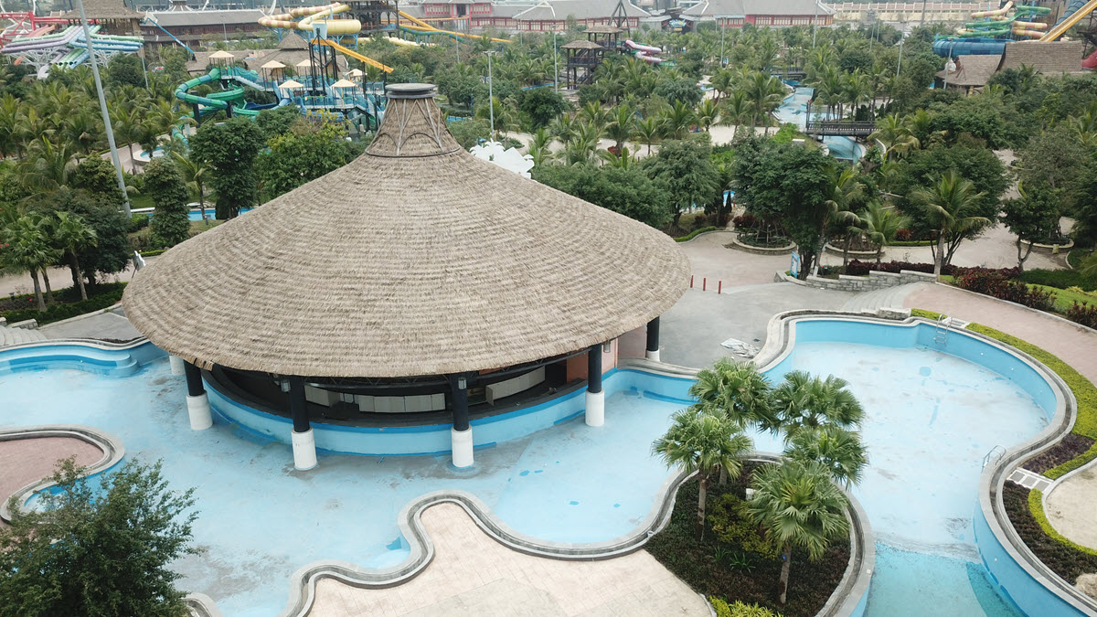 Video giới thiệu rơm nhân tạo chống cháy dùng lợp mái resort